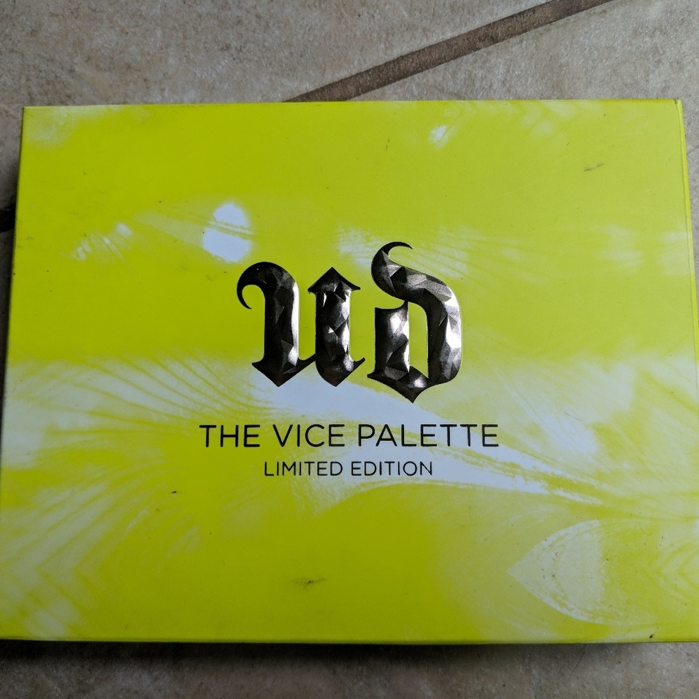 Urban Decay LE Vice Palette